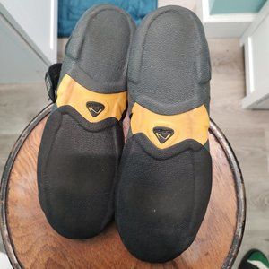 Pryde paddle board and surf shoes